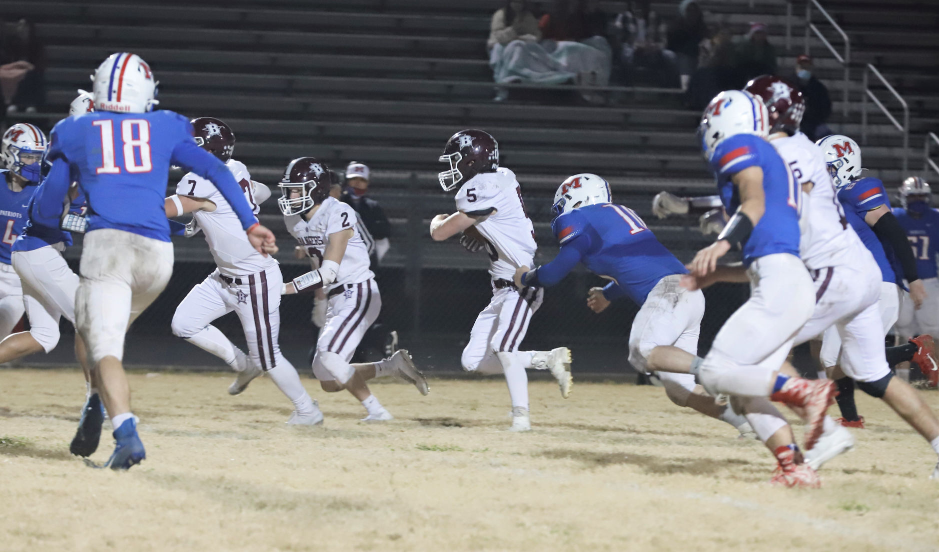 METSPTS-04-08-21 MCHS FBALL V BENTON_PHOTO